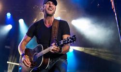 Book cheap Luke Bryan & Dustin Lynch tickets at Carrier Dome in Syracuse, NY for Saturday 4/9/2016 concert.
In order to purchase Luke Bryan & Dustin Lynch tickets, please use discount code TIXCLICK5 at checkout where you will get 5% off your Luke Bryan